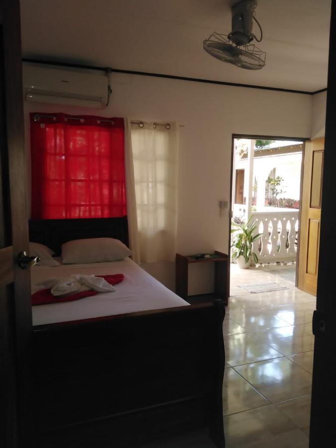 Cabinas Smith Кауита Экстерьер фото